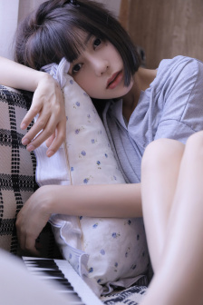 日本三级年轻的寡妇